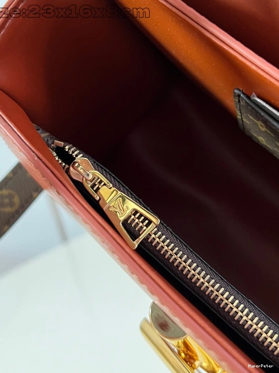 MM-23*17*9.5CM TWIST LOUIS VUITTON 0718